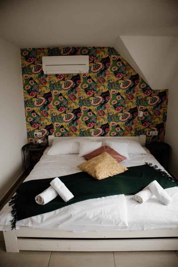 Sipos Borhaz Es Vendeghaz Otel Badacsonyörs Dış mekan fotoğraf